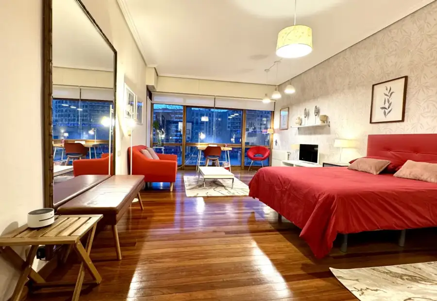 Habitación en piso compartido de 5 dormitorios en alquiler en Castaños, con todos los gastos incluidos en Bilbao