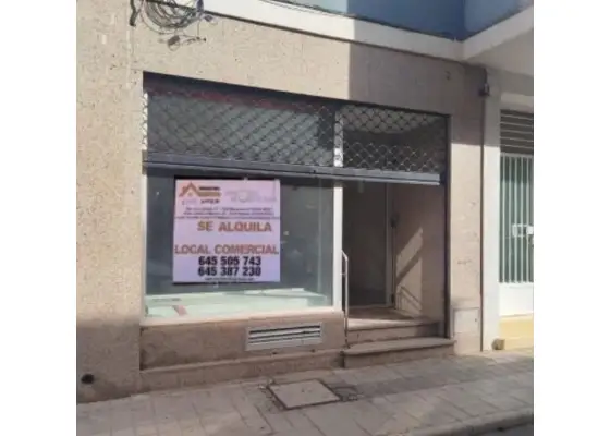 Local comercial en alquiler en Manzanares