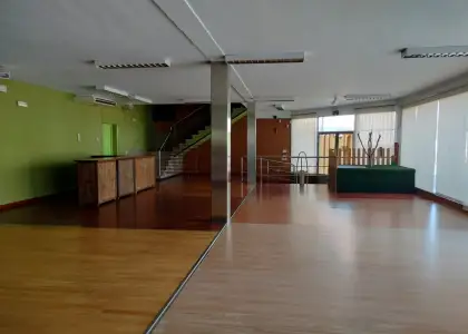 Nave / espacio industrial en Argamasilla de Calatrava en Argamasilla de Calatrava