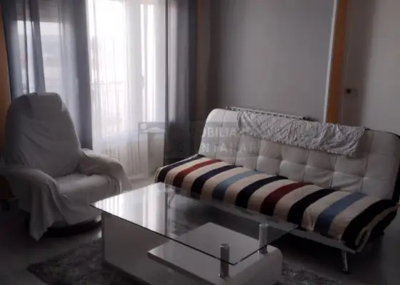 Piso 3 habitaciones, Triplex En buen estado El Toboso
