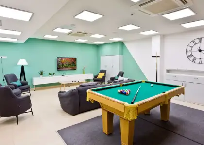 Se alquila habitación en piso compartido en el Ensanche-Zabalgunea. Solo estudiantes. en Pamplona