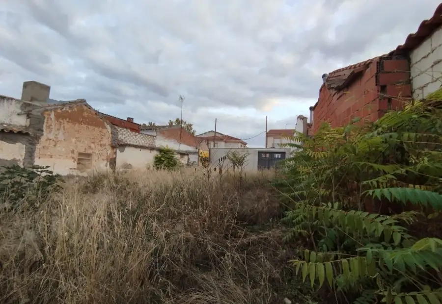 Terreno / Urbano (solar) En Venta Calle Tordesillas, Tomelloso en Tomelloso